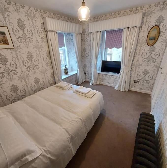 Lovely 1 Bed House In Largs, North Ayrshire Buitenkant foto