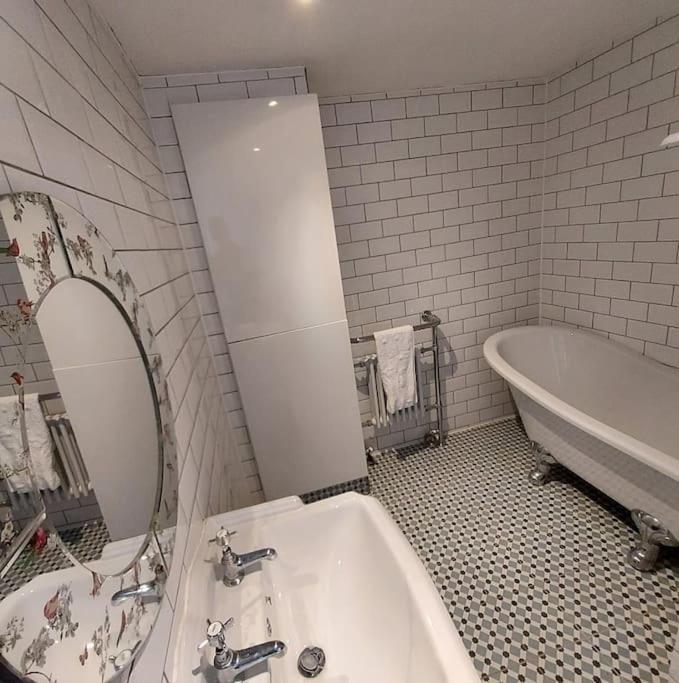Lovely 1 Bed House In Largs, North Ayrshire Buitenkant foto